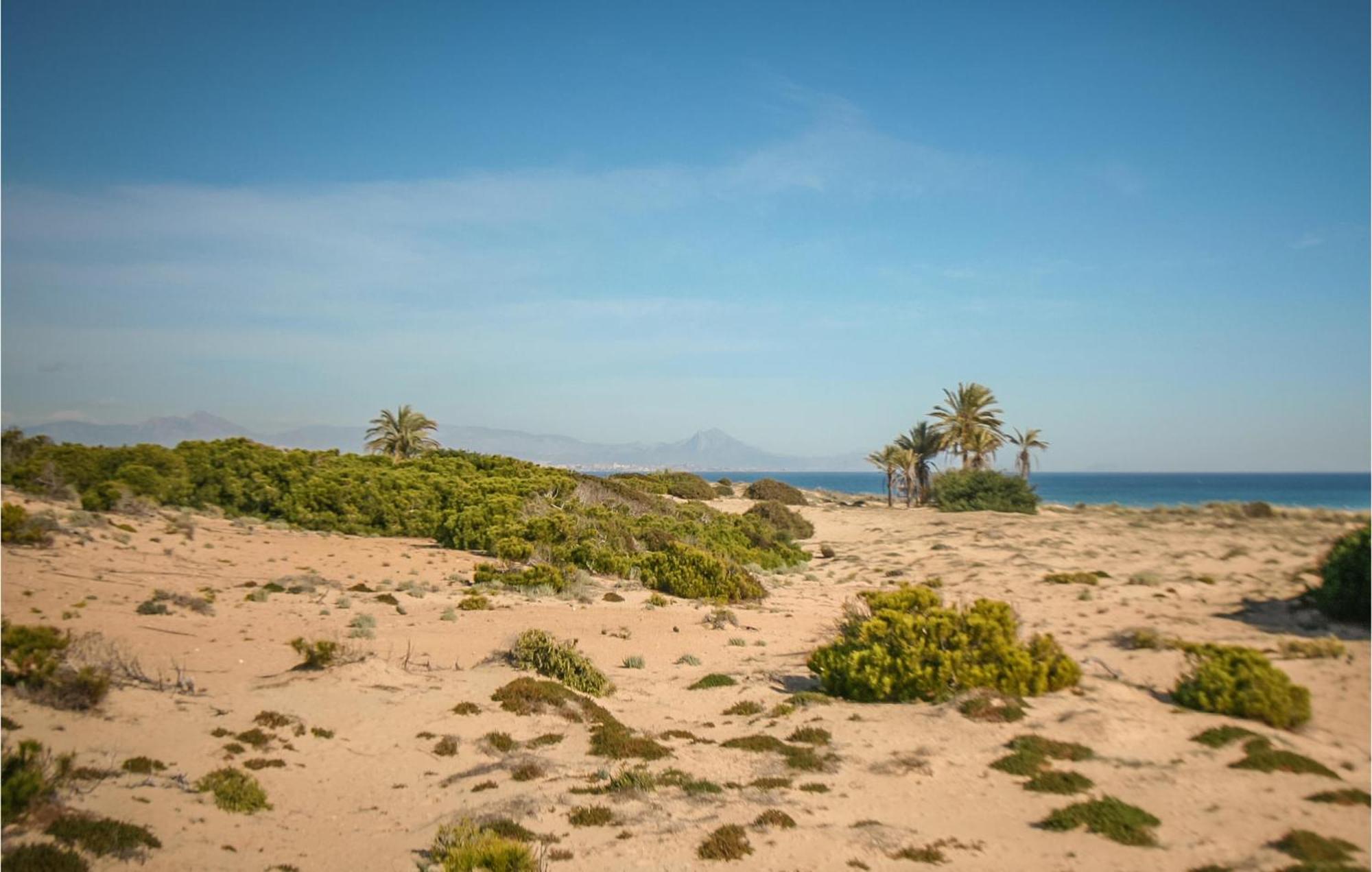 Lovely Apartment In Santa Pola With Wifi Exterior photo